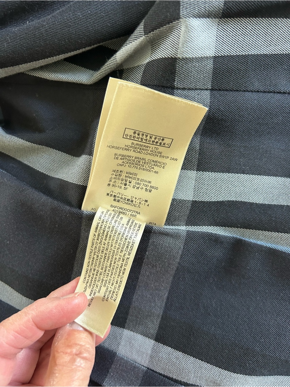 Burberry Navy Double-Breasted Cotton Trench Coat with Belt - Picture 4 of 7